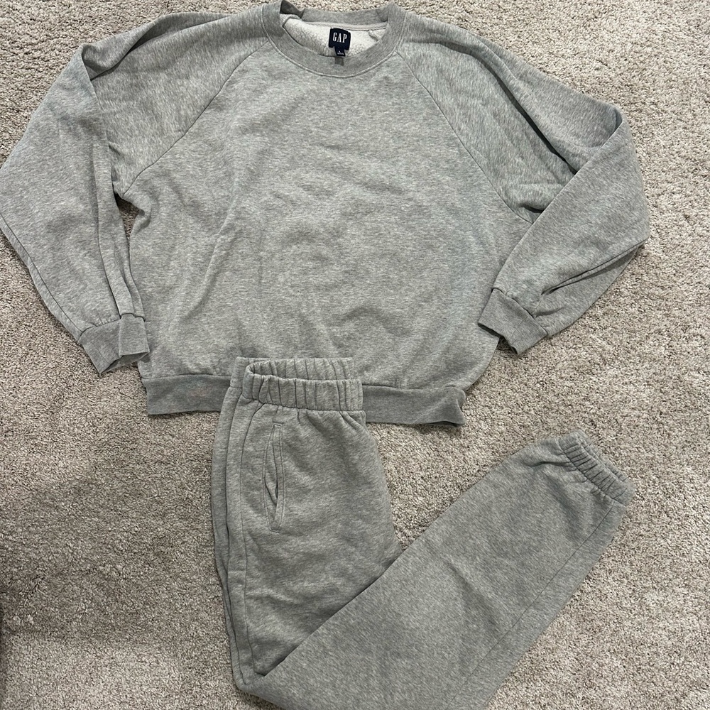 GAP Soft Gray sweatsuit